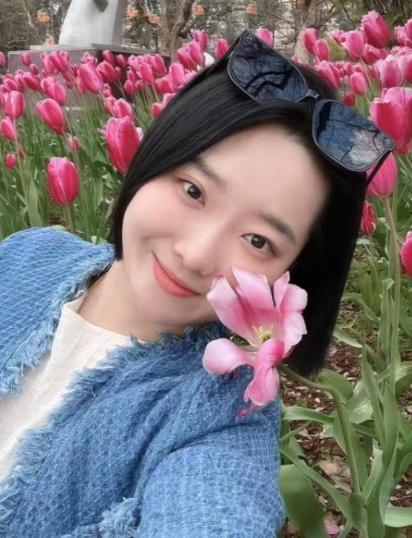肤白貌美家中独女遗体惨不忍睹女子被蛇咬身亡照片曝光27岁(图5)