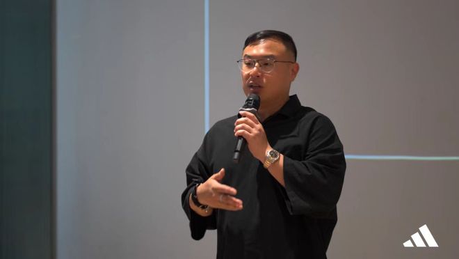 以本地化思路“再造三条纹”｜最前线上海创