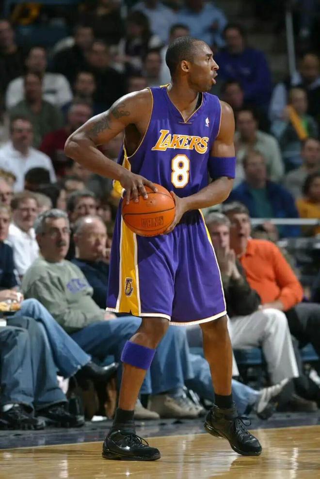 的这双鞋！终于回来了20多年！大家在苦等(图4)