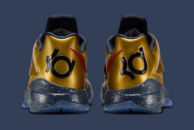 的这双鞋！终于回来了20多年！大家在苦等(图12)